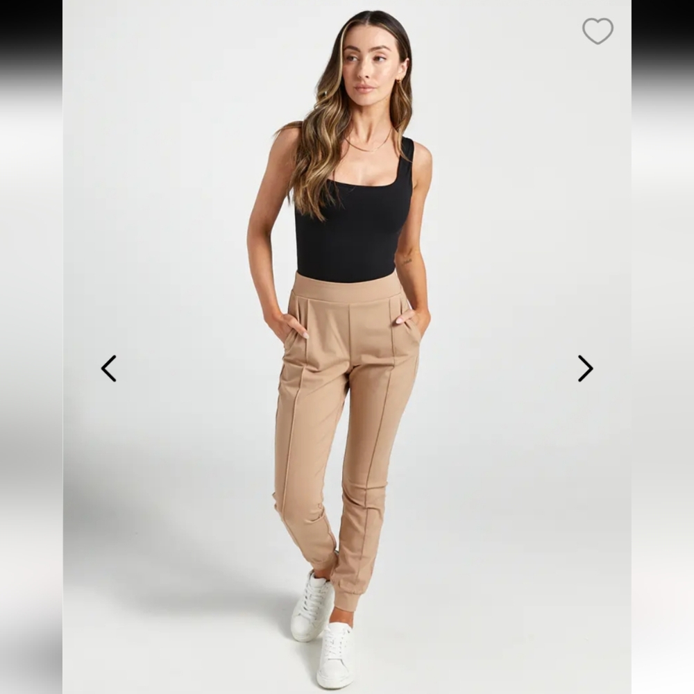 BYLT Women's Elite + Pintuck Jogger Pants Dune Size Small NWT